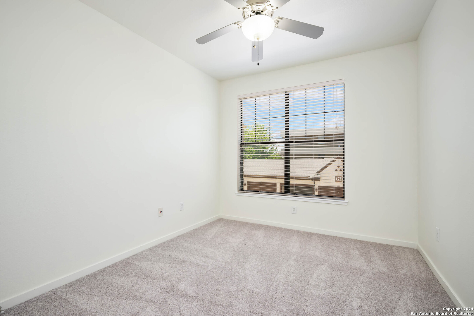 7342 oak manor 7205