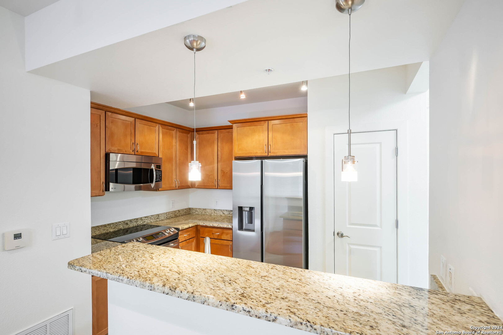 7342 oak manor 7205