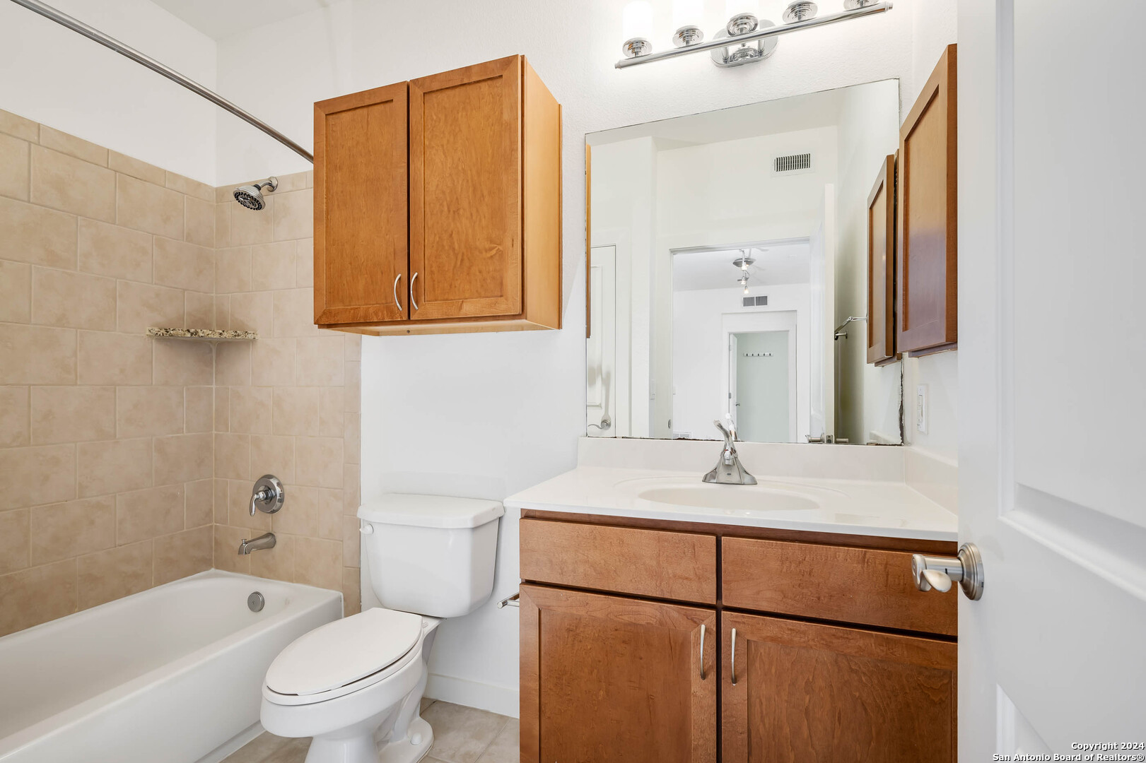 7342 oak manor 7205