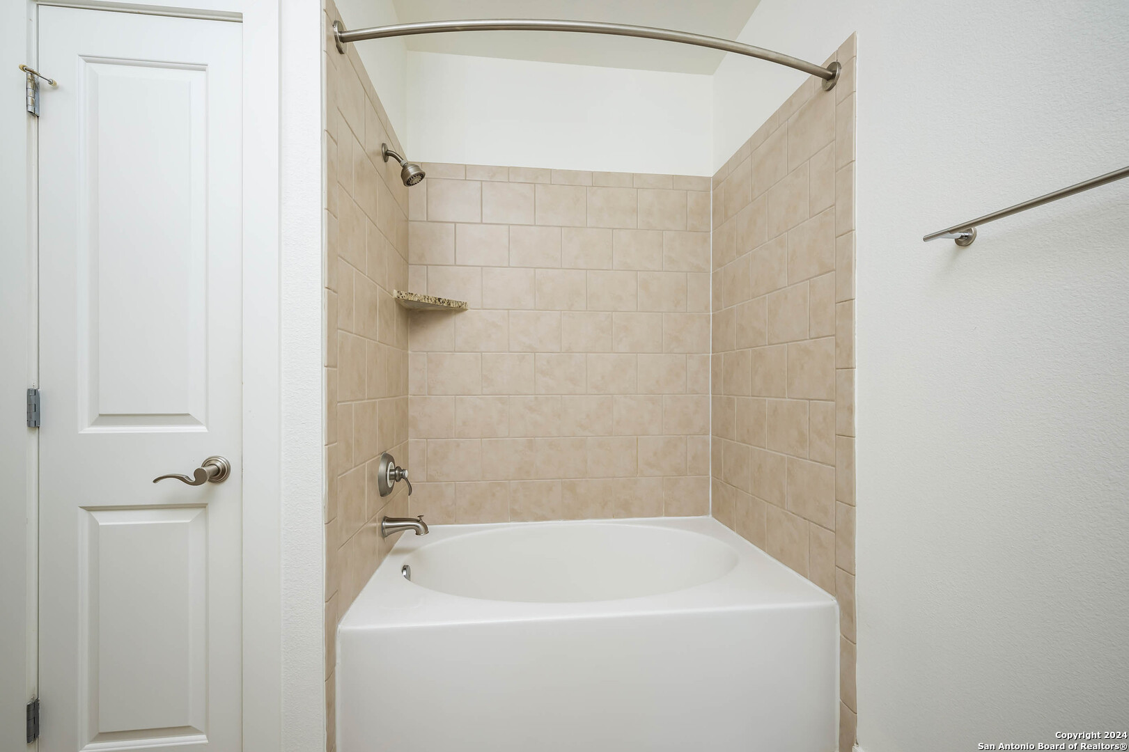 7342 oak manor 7205