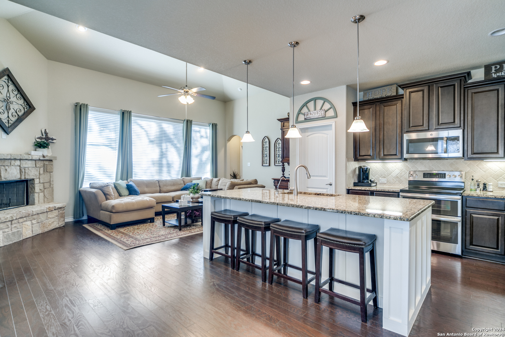 316 ENGLISH OAKS CIR