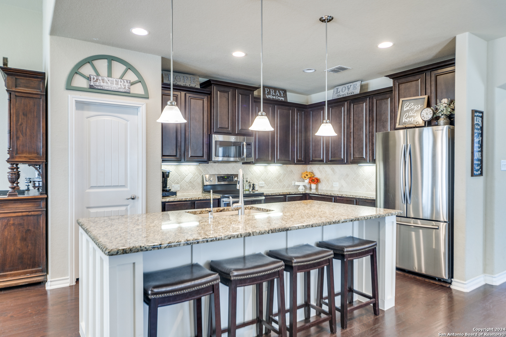 316 ENGLISH OAKS CIR