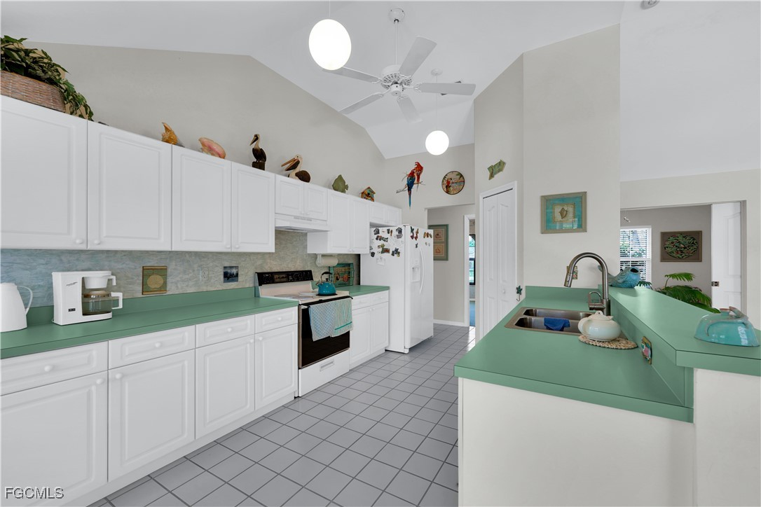 4223 SE 1st PL