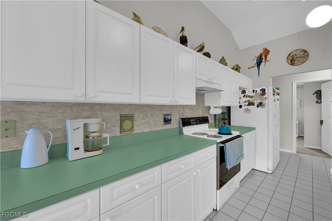 4223 SE 1st PL