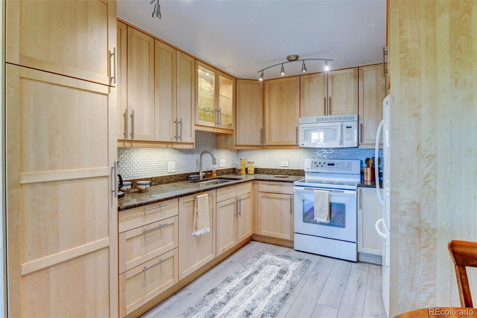 9180 E Center Avenue Unit: 9D