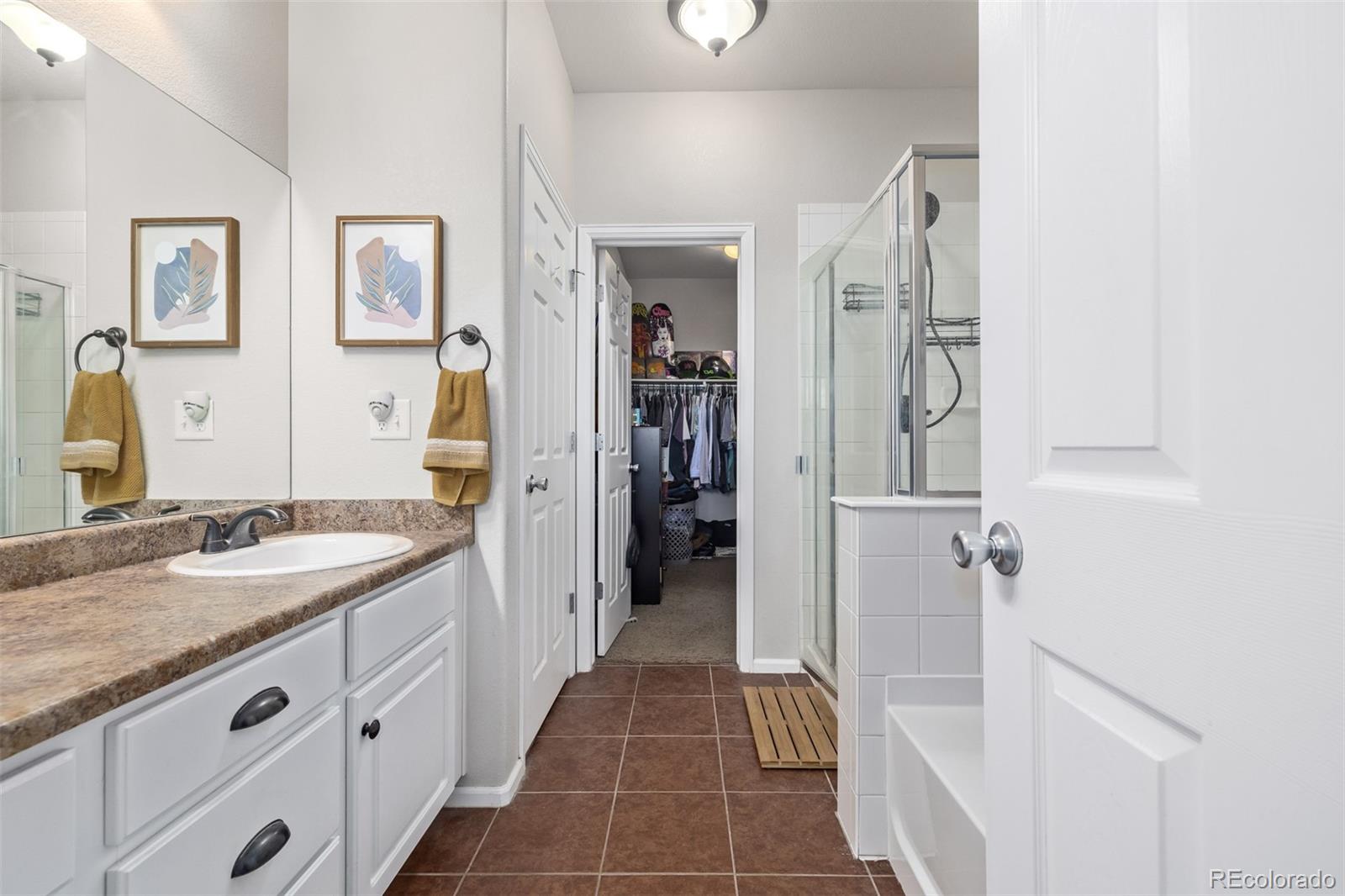 24996 E Calhoun Place Unit: B