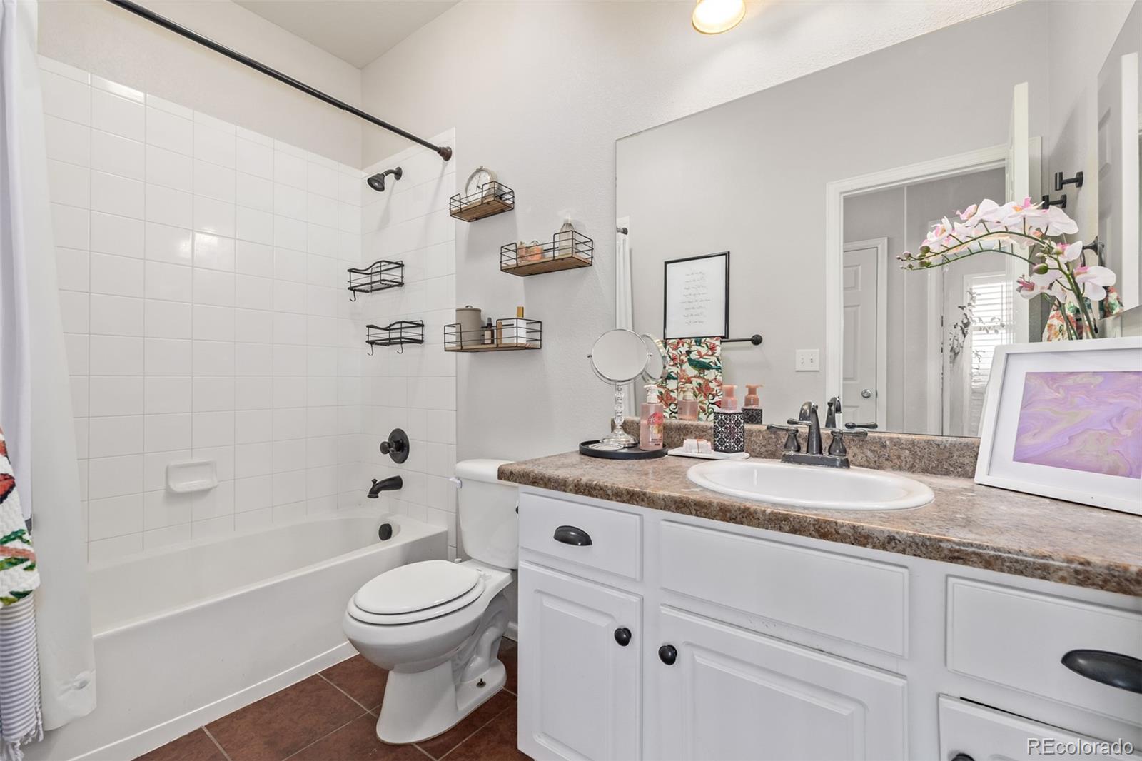 24996 E Calhoun Place Unit: B