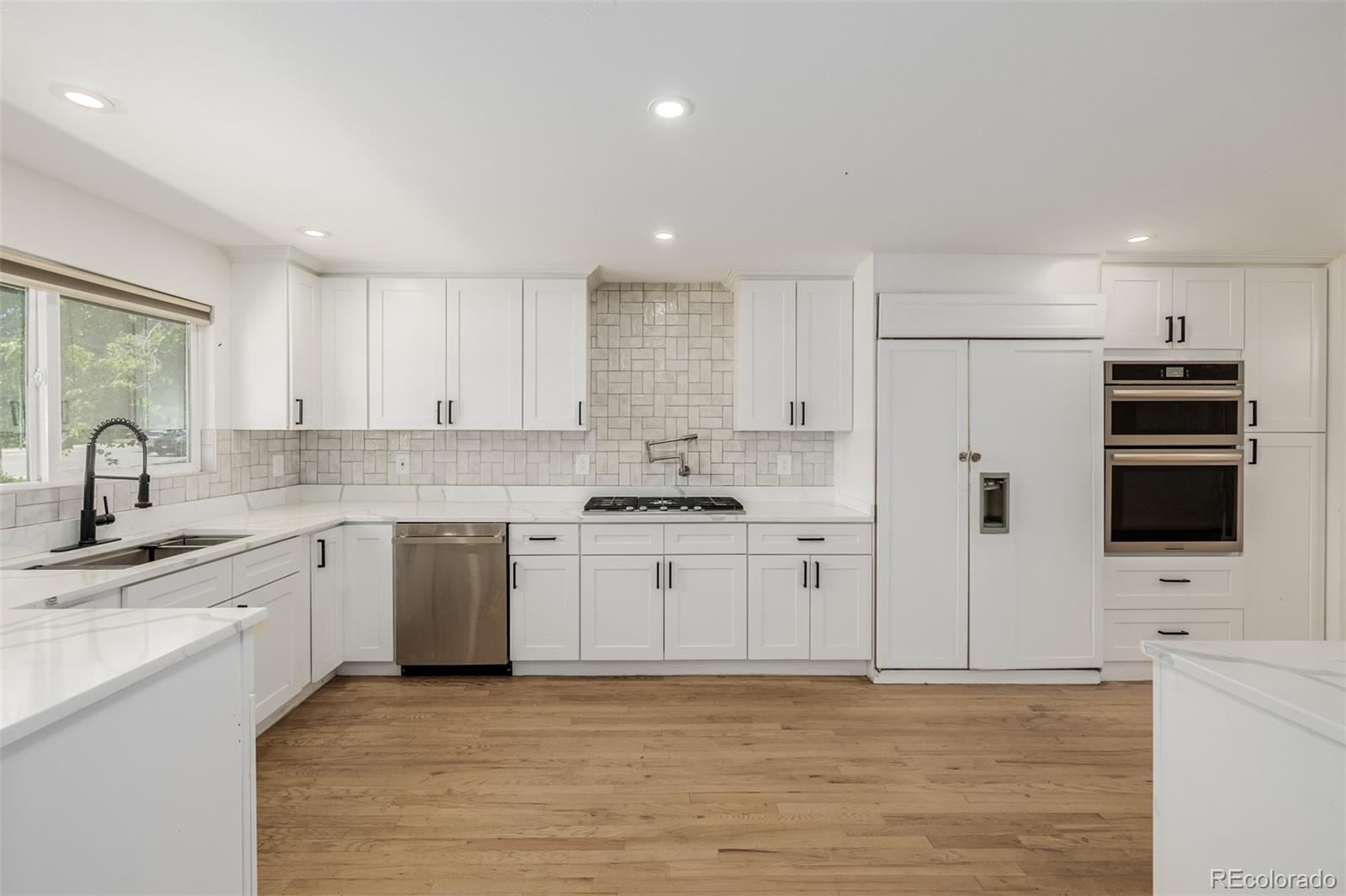 2865 S University Boulevard