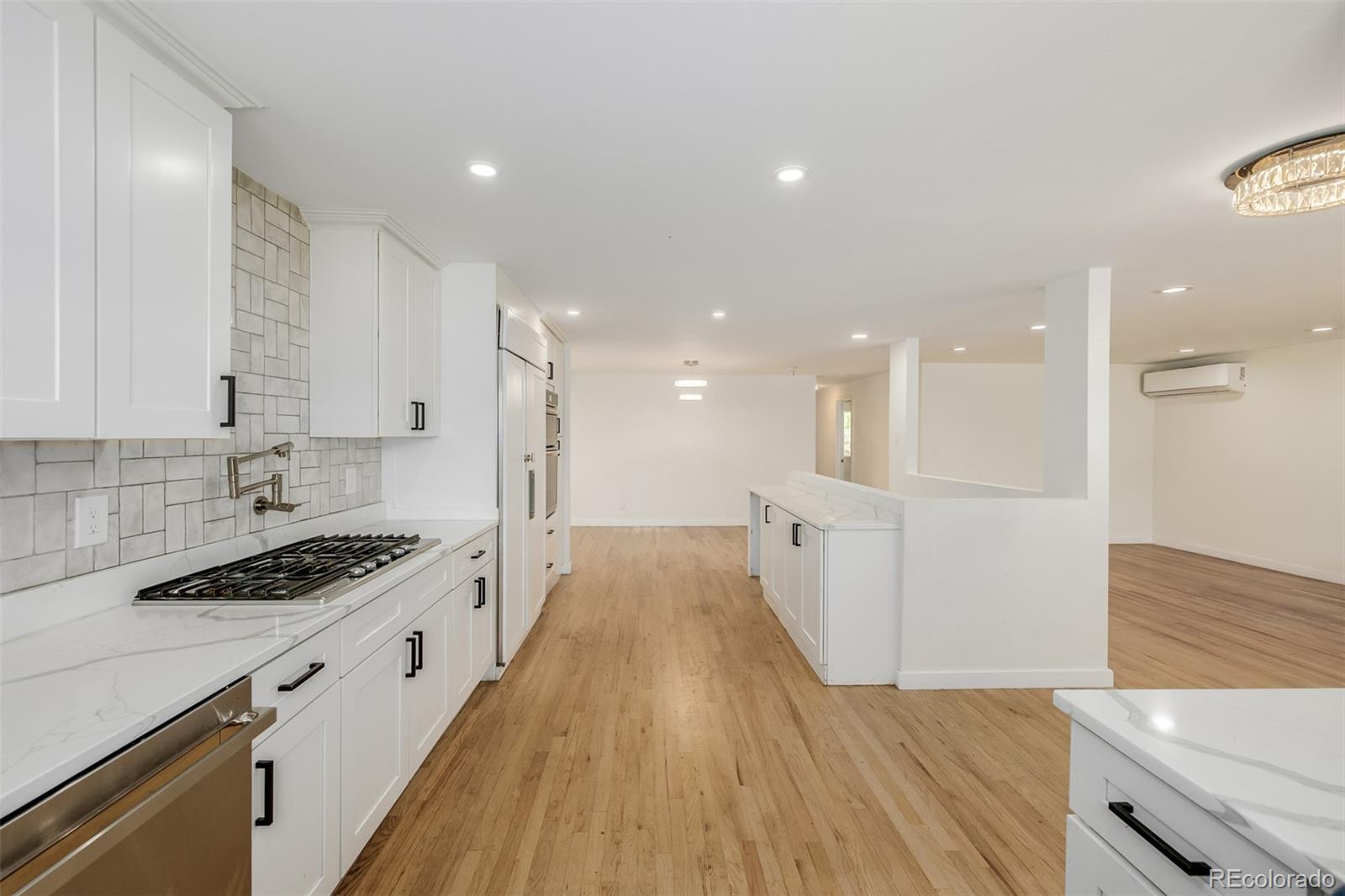 2865 S University Boulevard