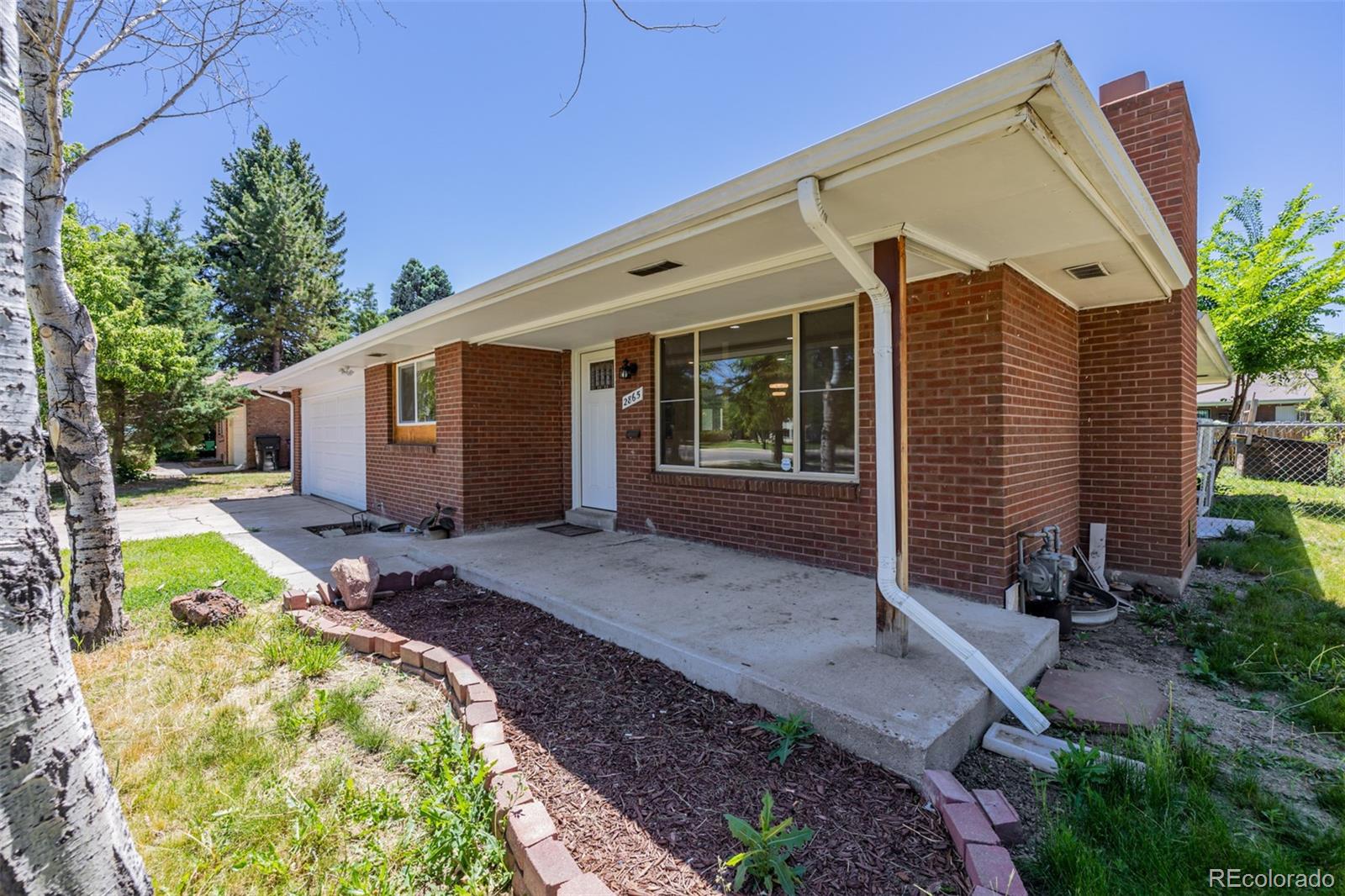 2865 S University Boulevard