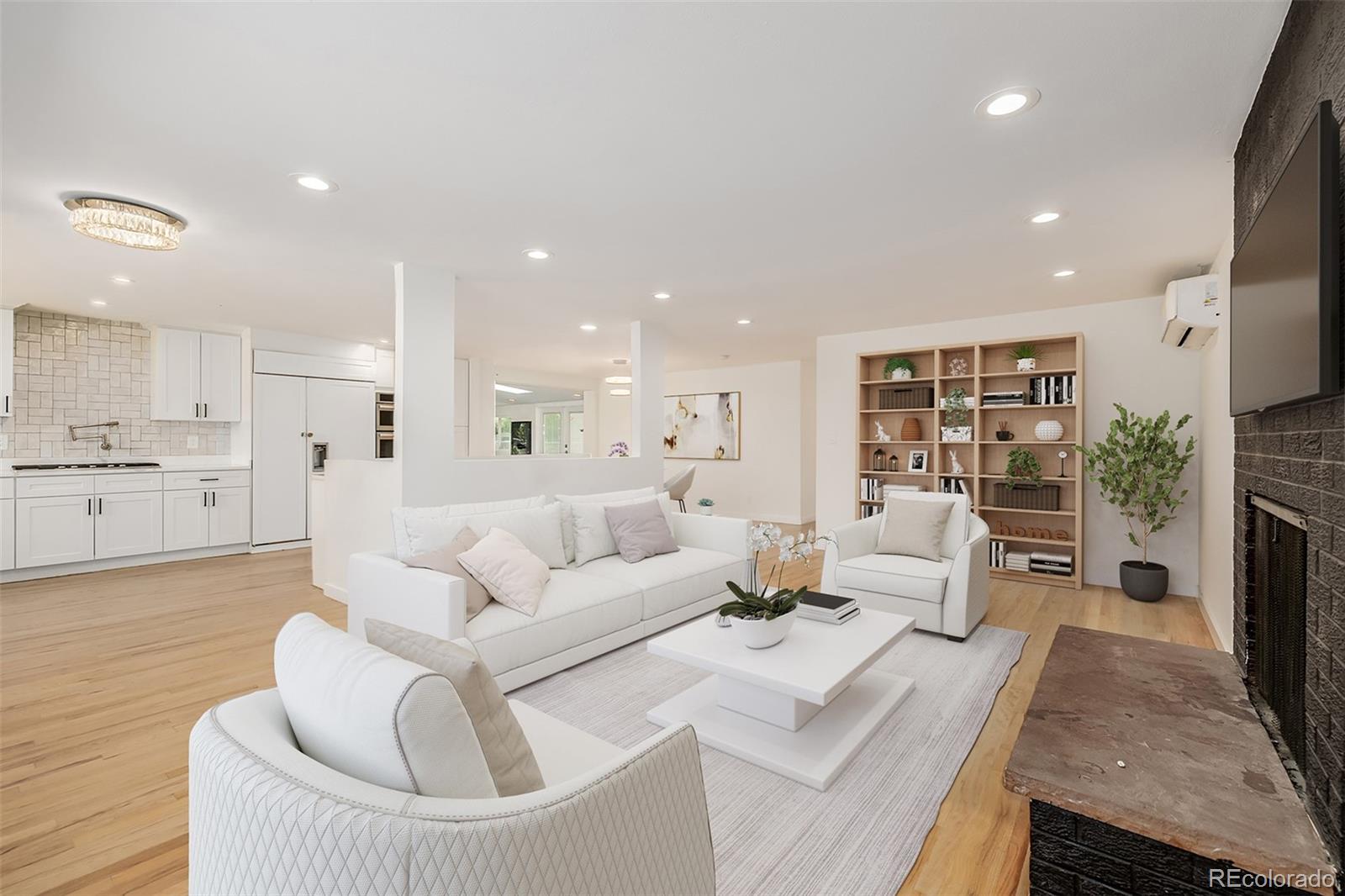 2865 S University Boulevard