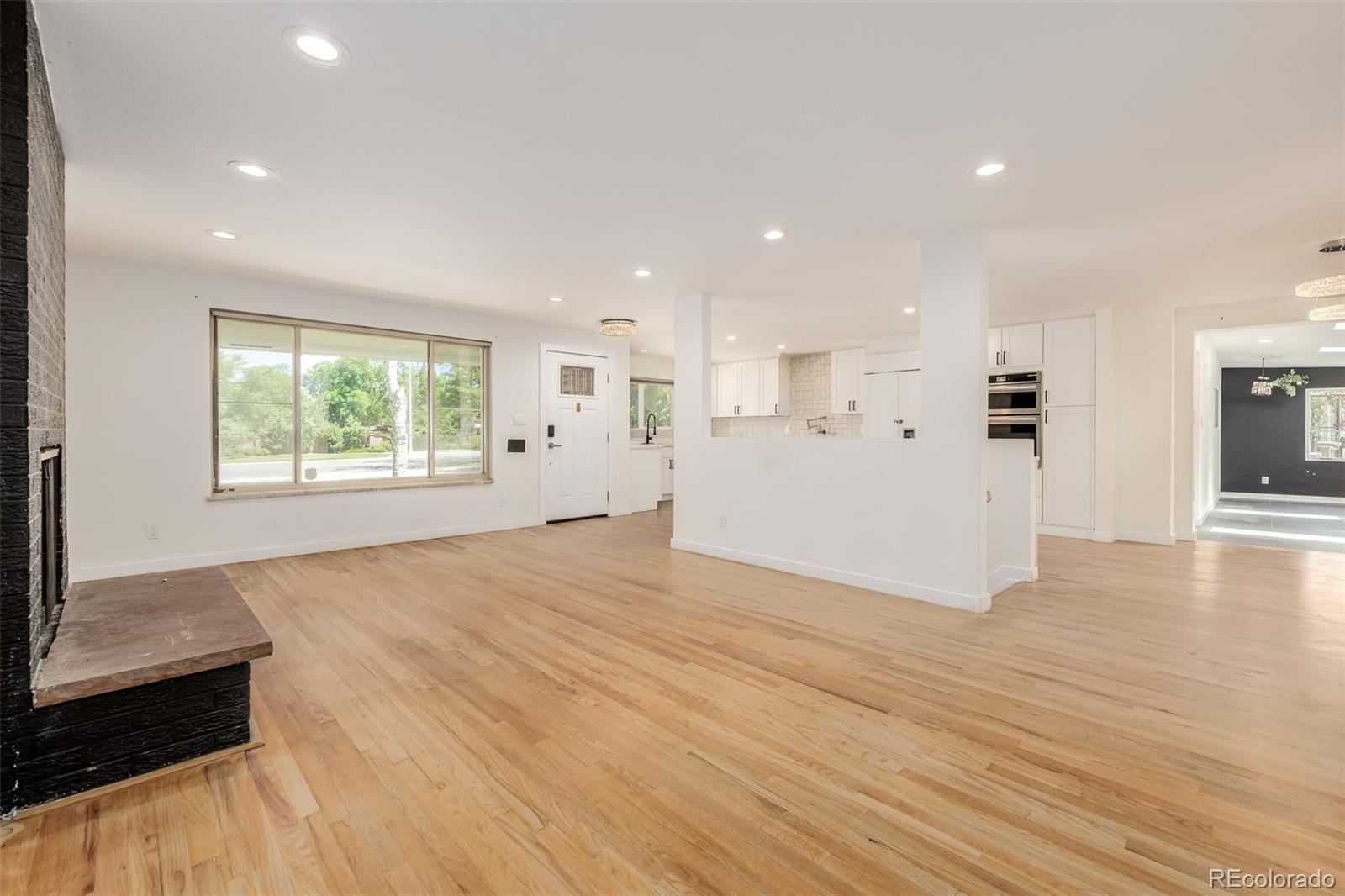 2865 S University Boulevard