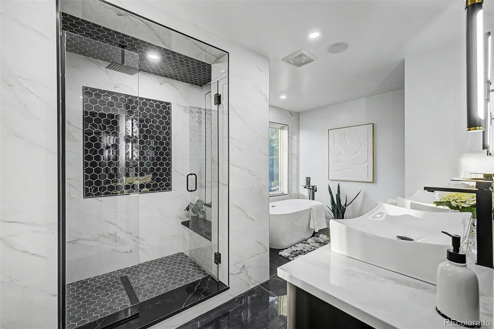 2710 S Gilpin Street