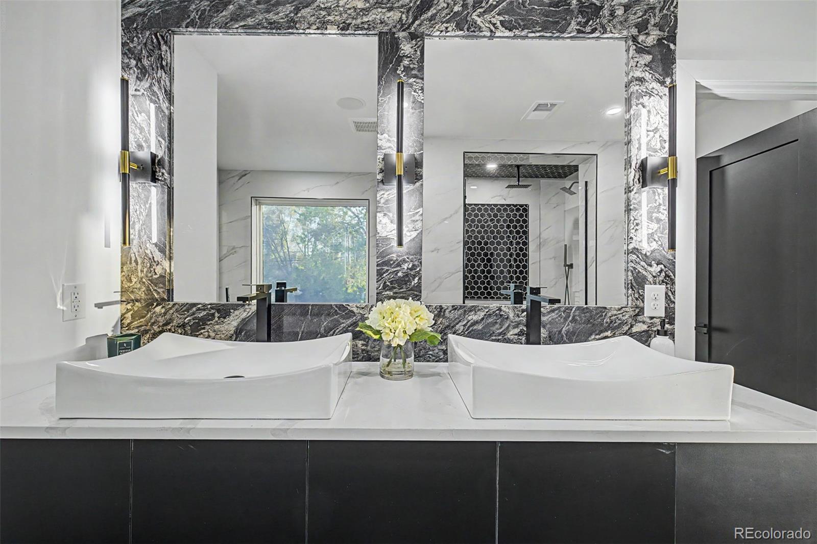 2710 S Gilpin Street