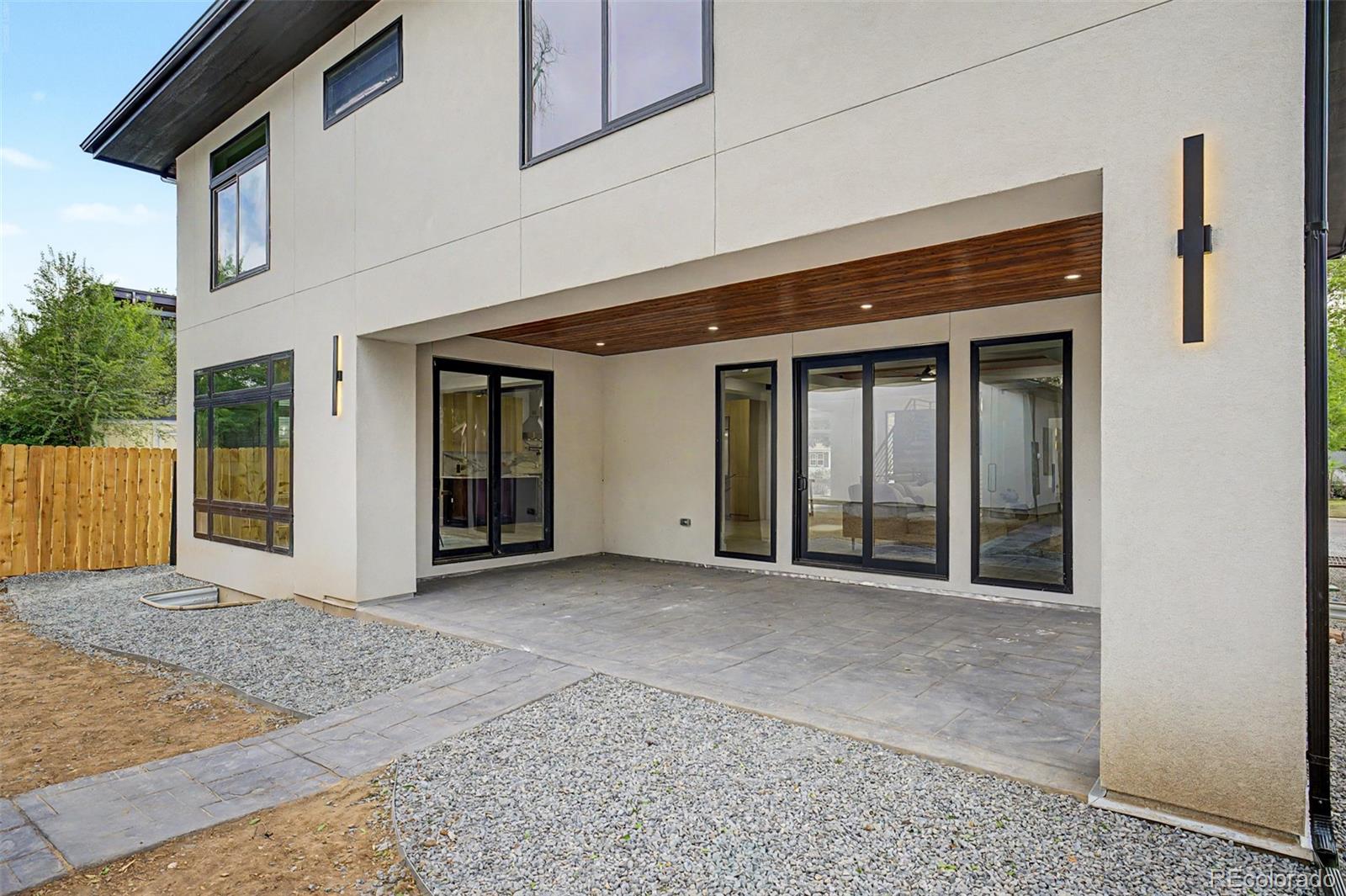 2710 S Gilpin Street