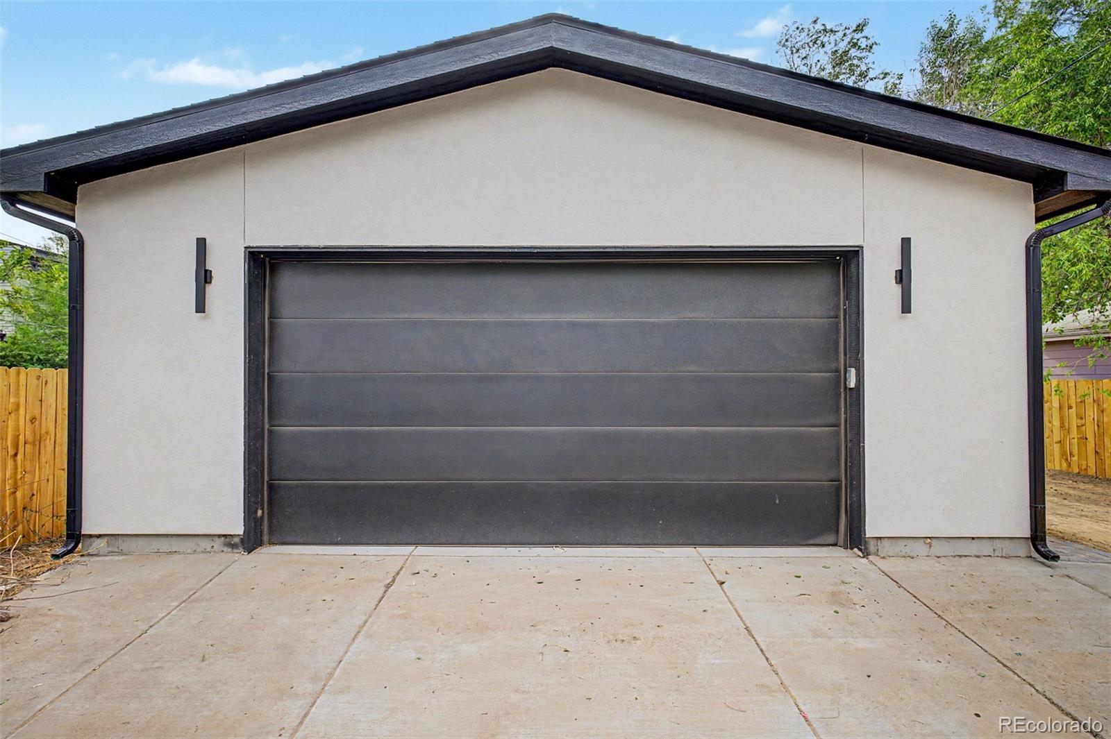 2710 S Gilpin Street