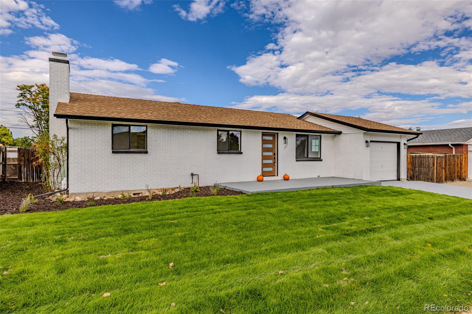 3831 W Rutgers Place