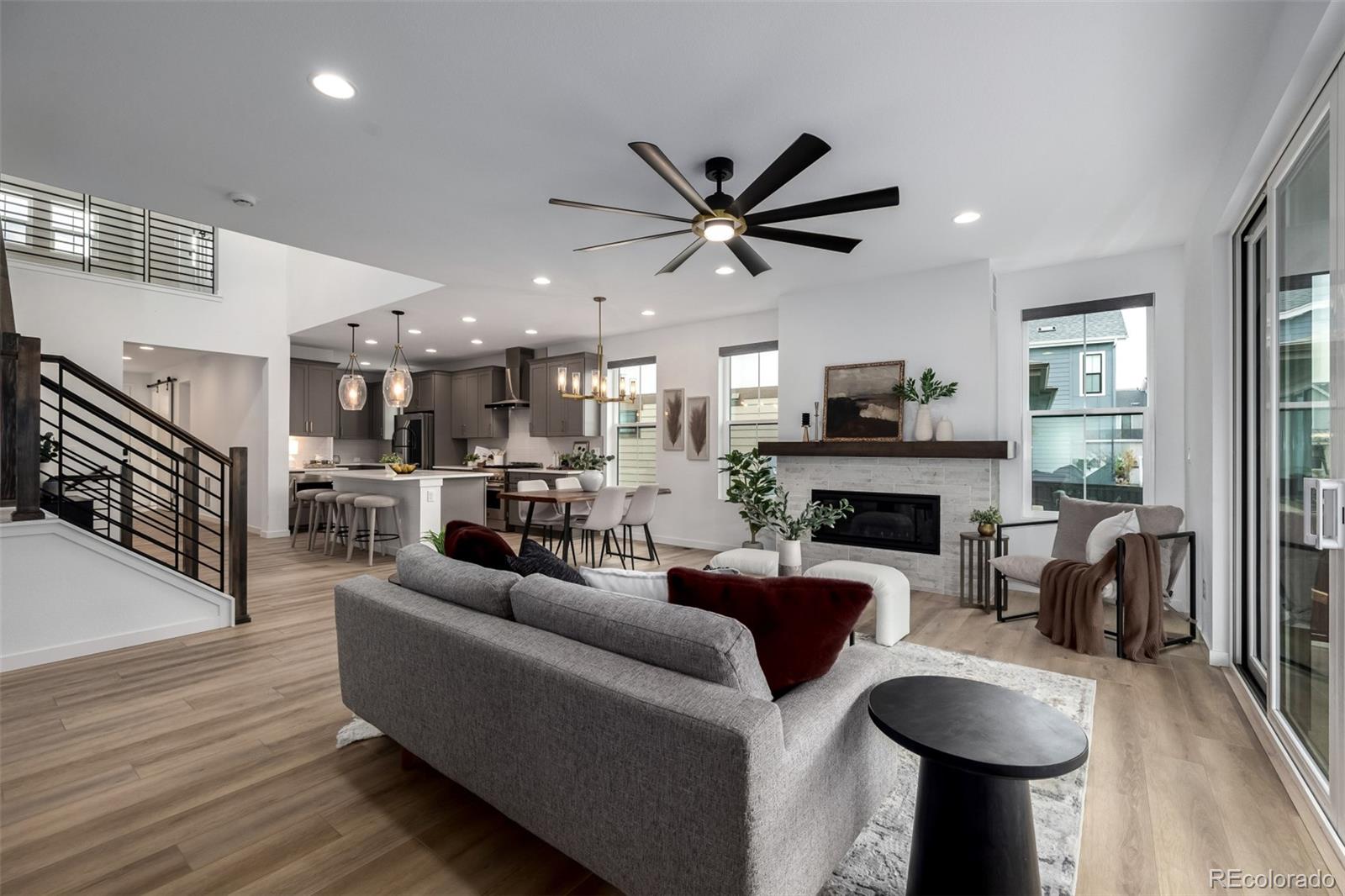 11238 Golden Hour Avenue