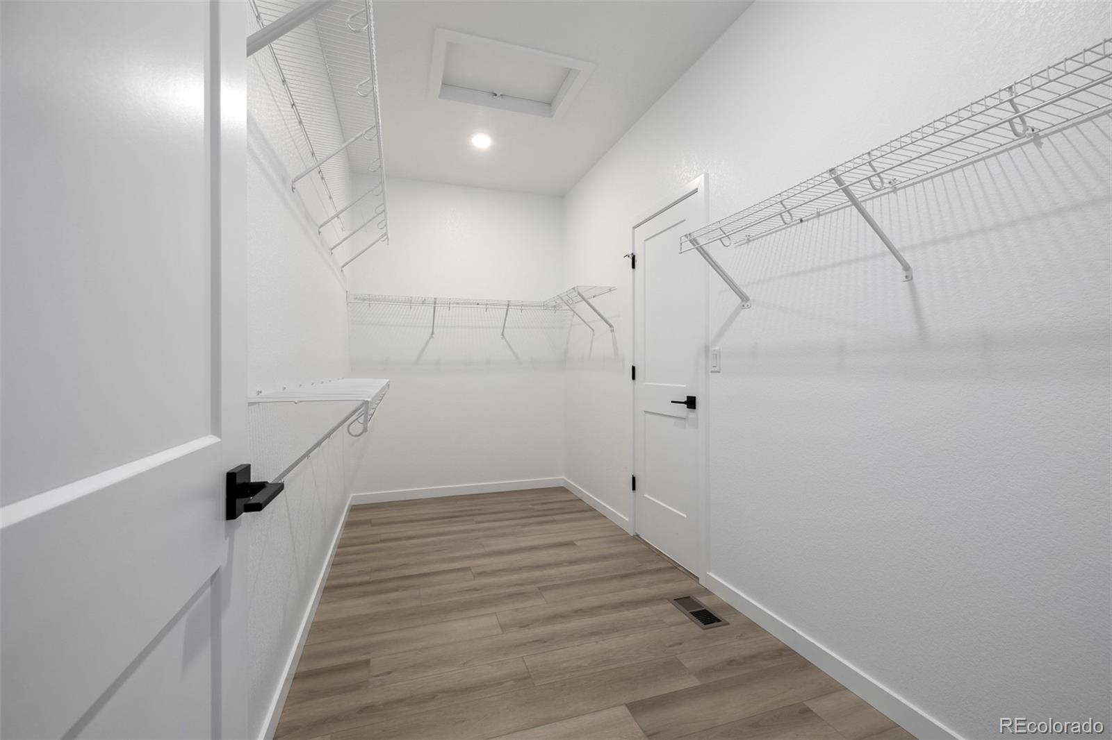 11238 Golden Hour Avenue