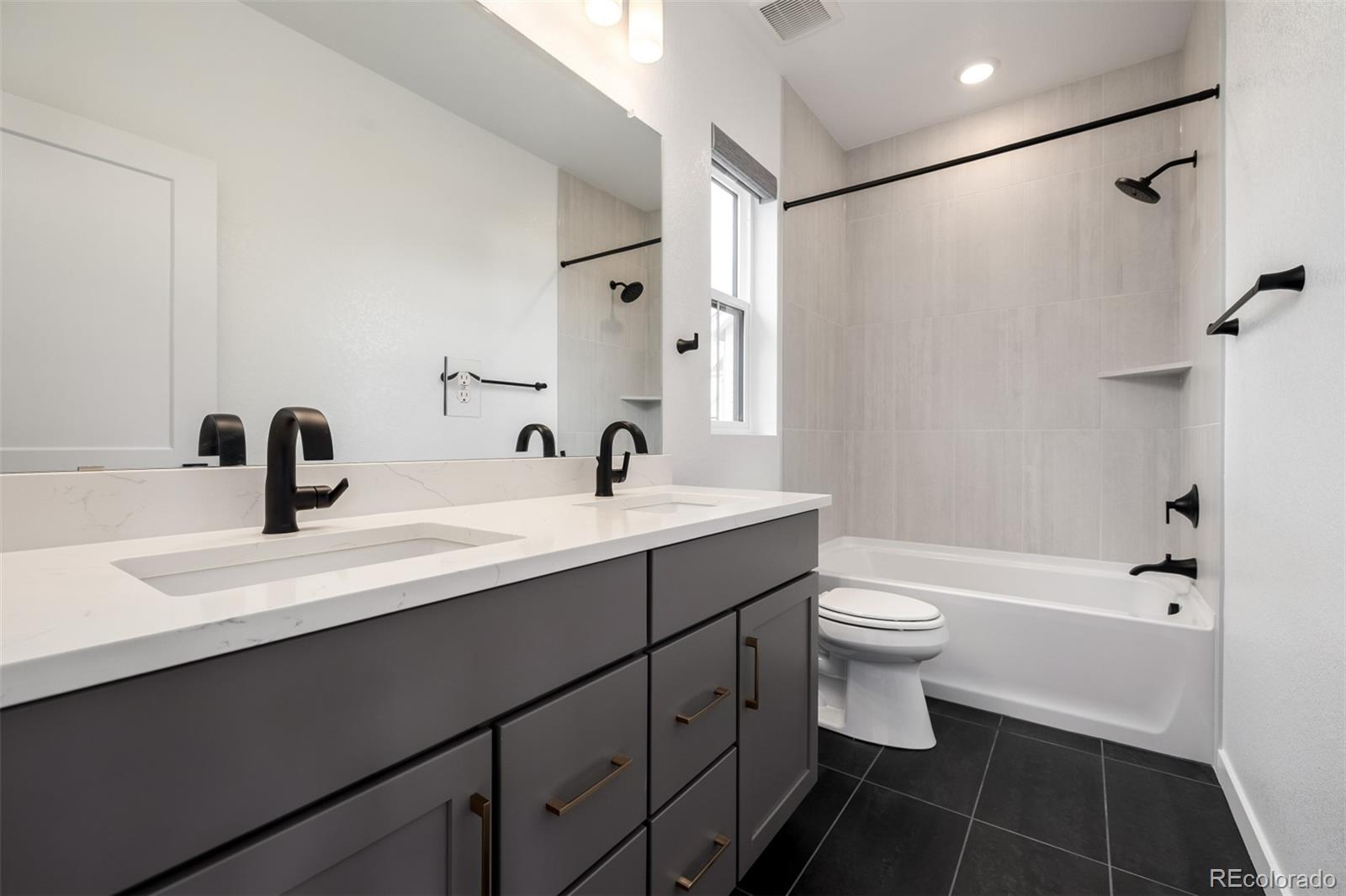 11238 Golden Hour Avenue