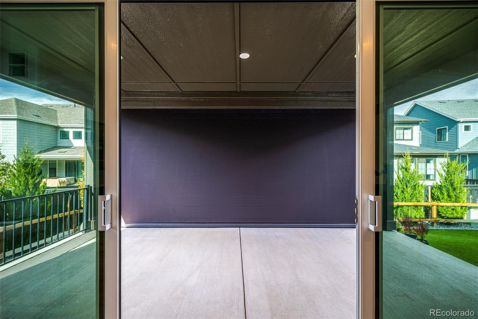 11238 Golden Hour Avenue