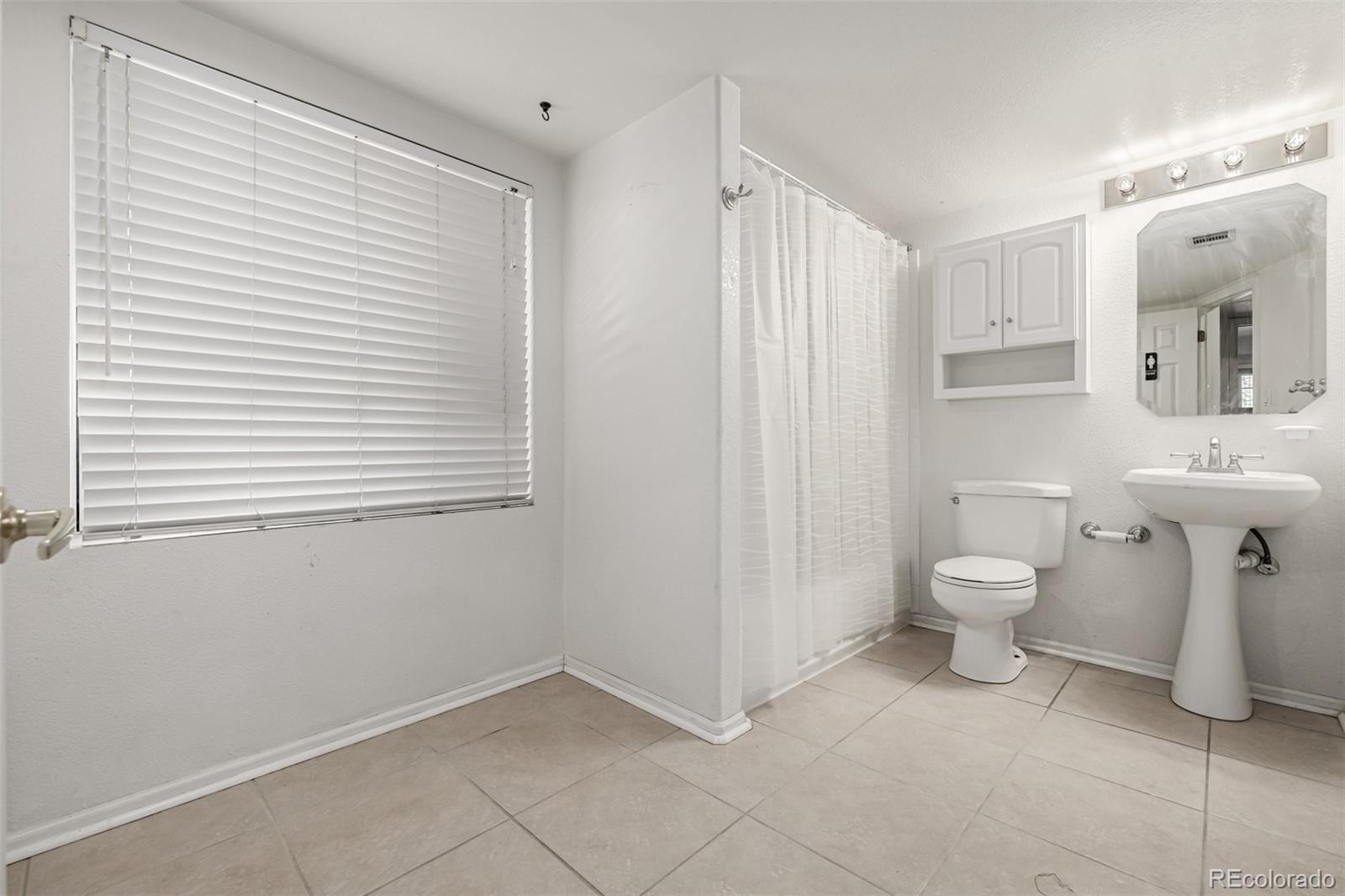 5977 S Rock Creek Drive