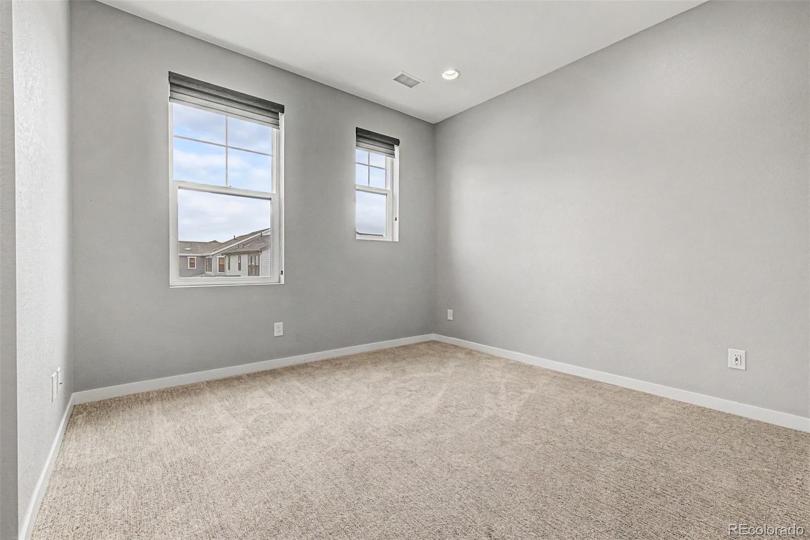 9032 Star Fall Circle