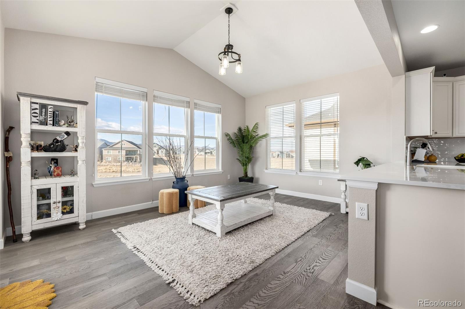 9021 Swan River-R Street