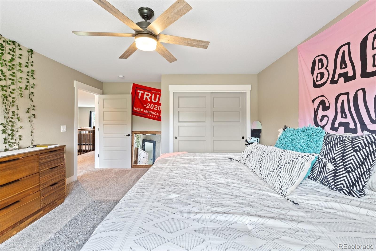 960 E Trumpeters Court