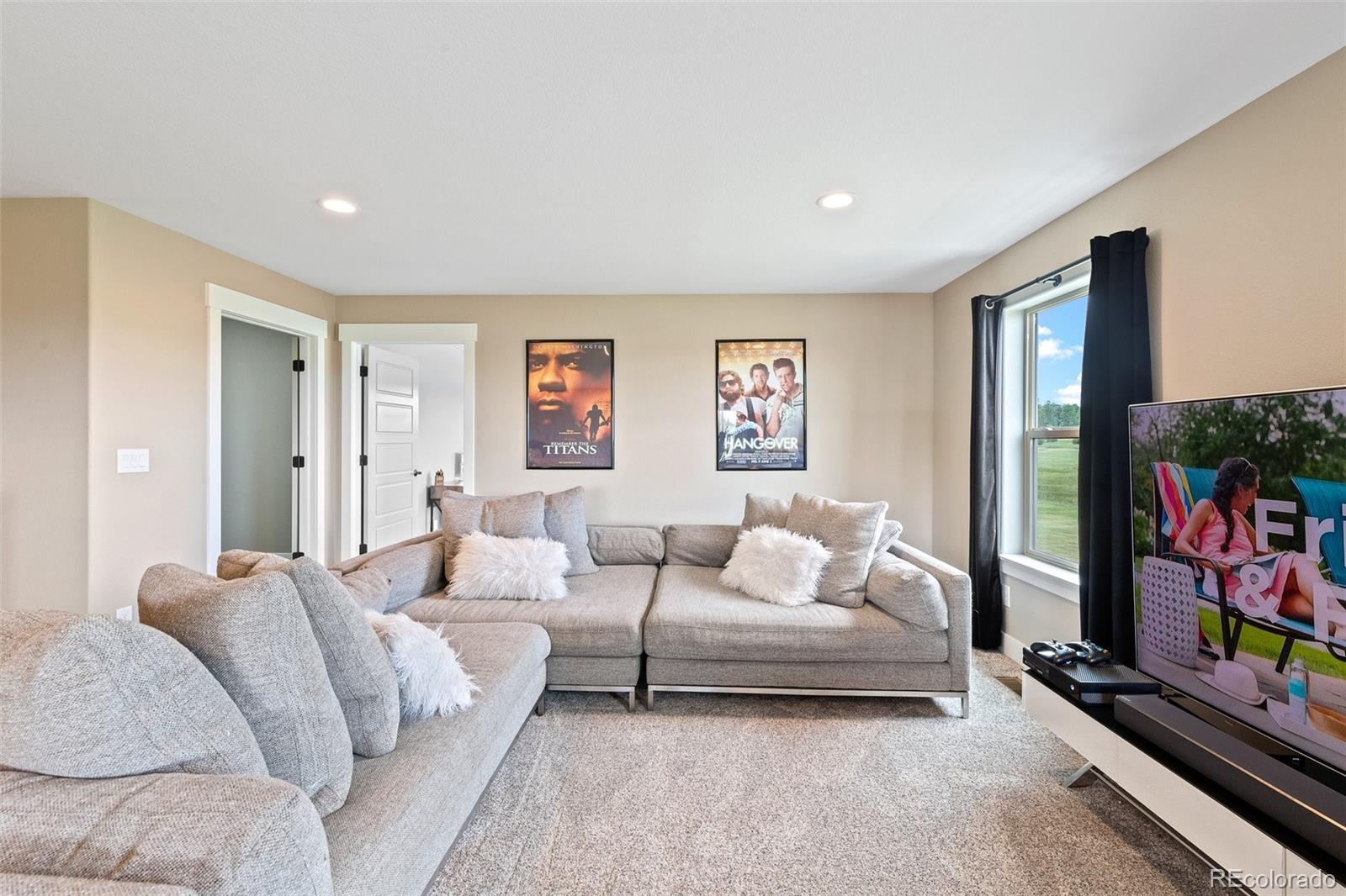 960 E Trumpeters Court