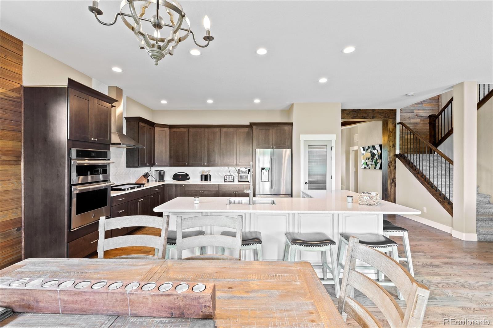 960 E Trumpeters Court