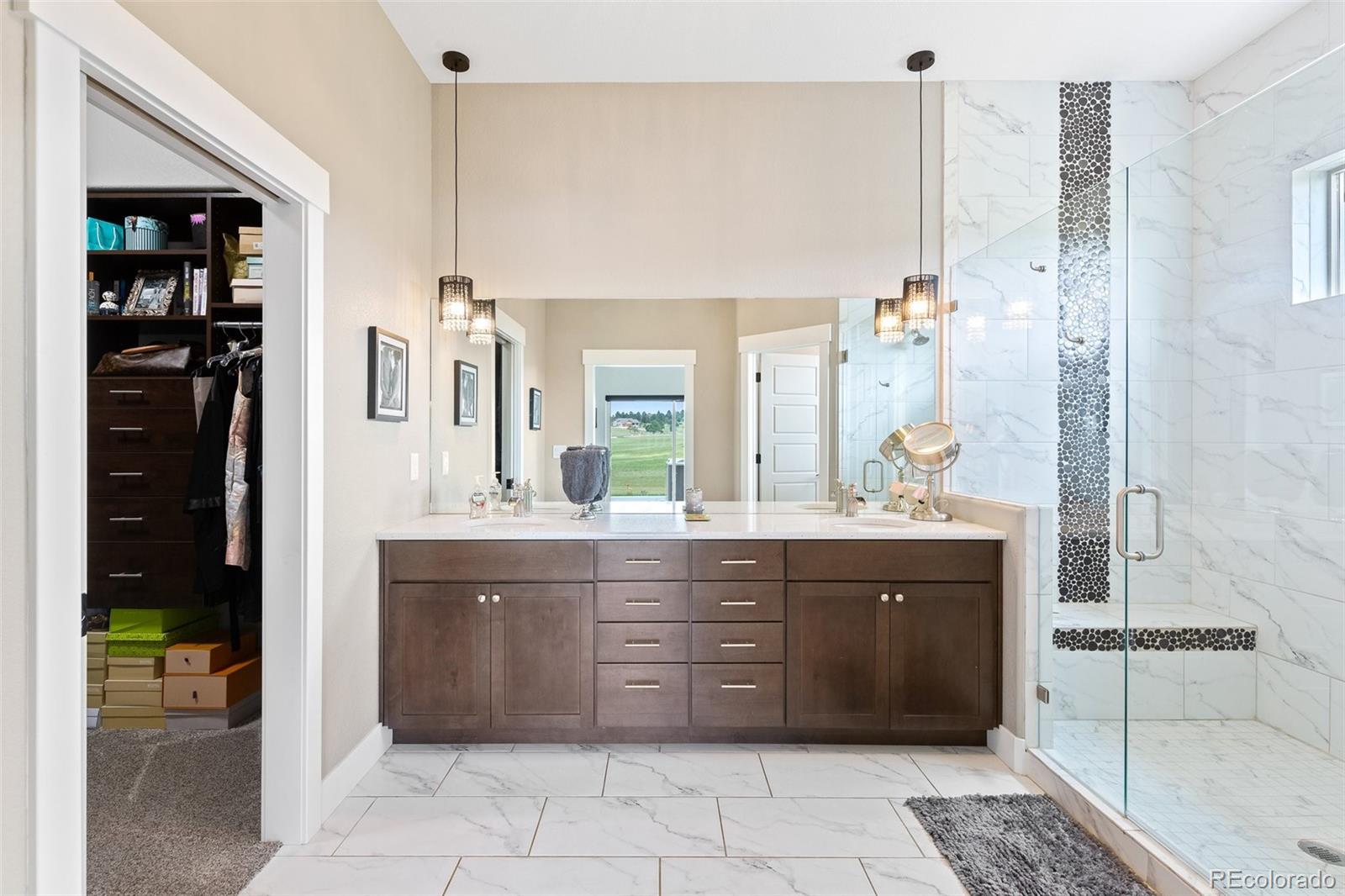 960 E Trumpeters Court