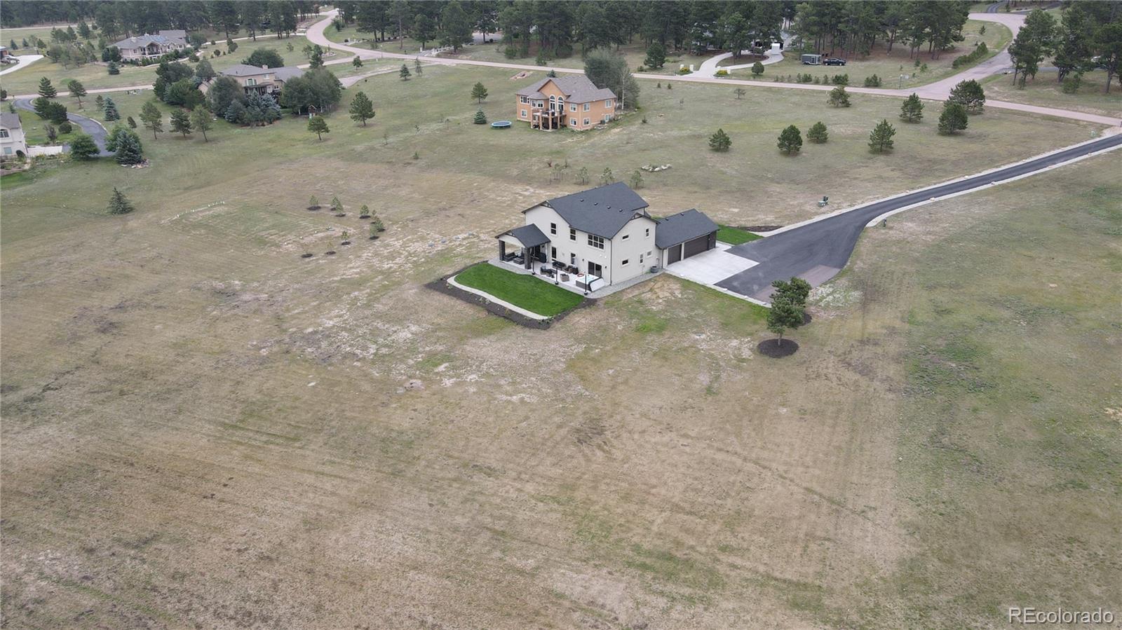 960 E Trumpeters Court