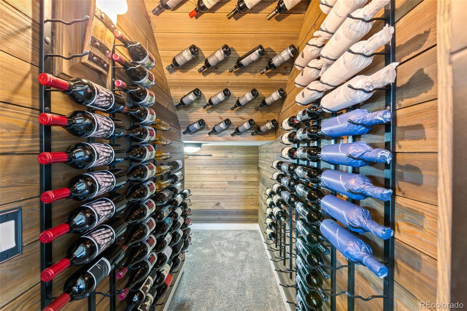 960 E Trumpeters Court