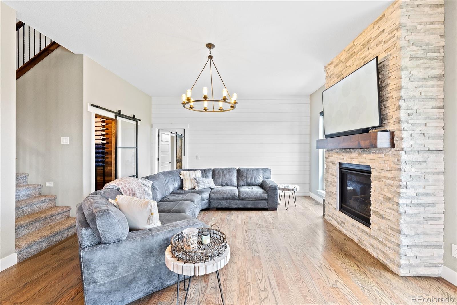 960 E Trumpeters Court