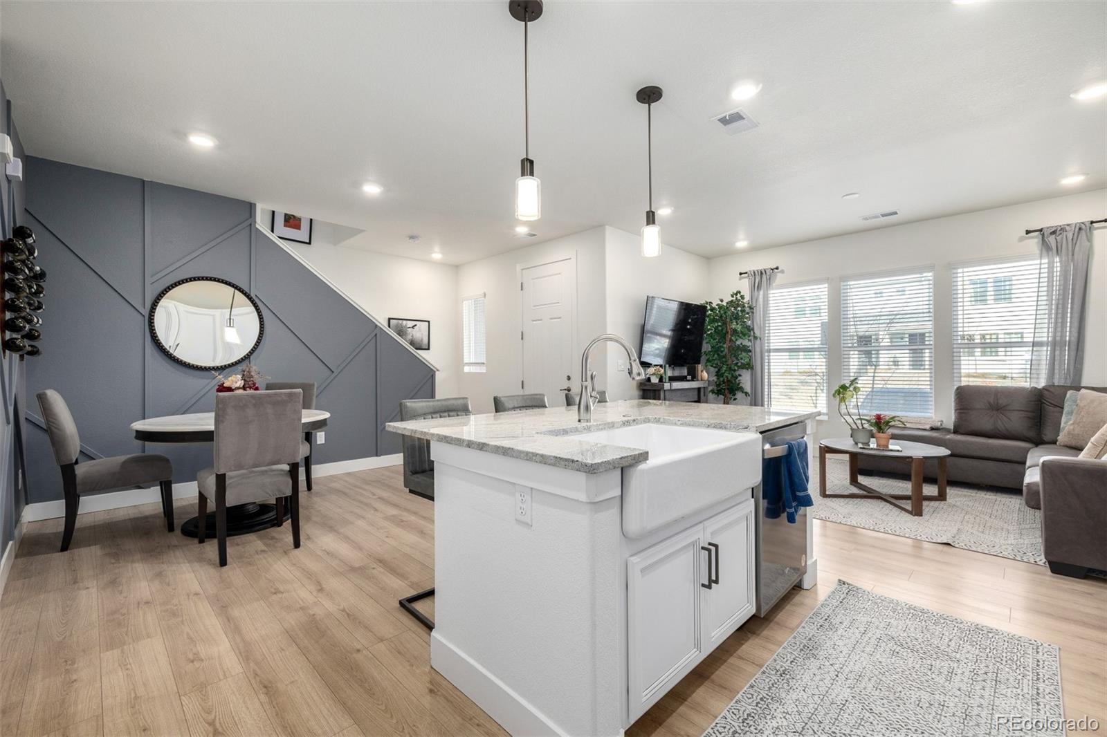 8863 Fraser River Loop