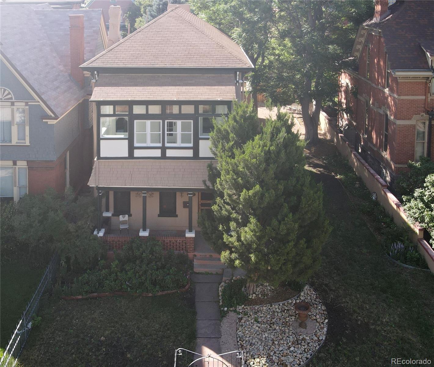 2112 Glenarm Place