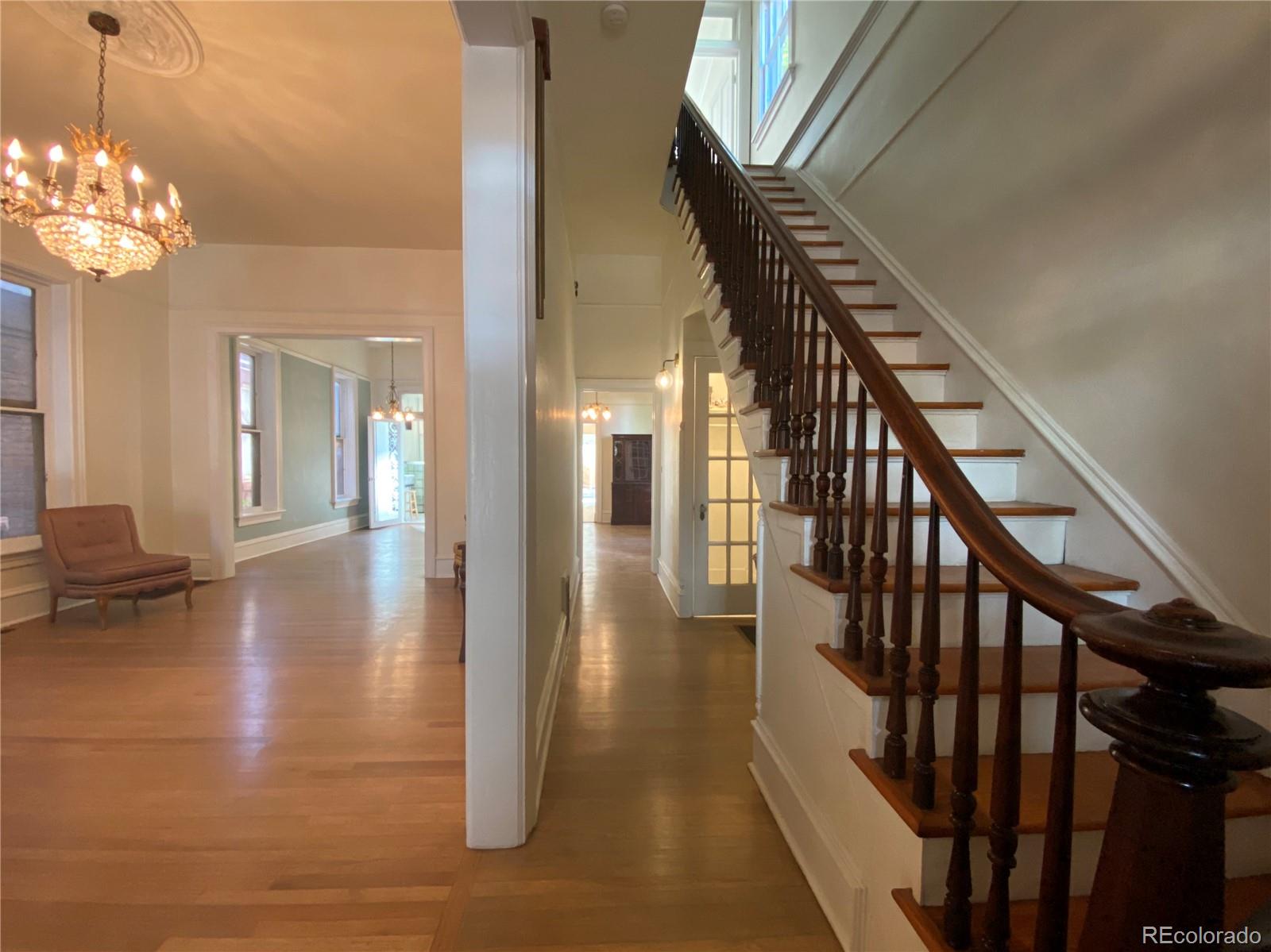 2112 Glenarm Place