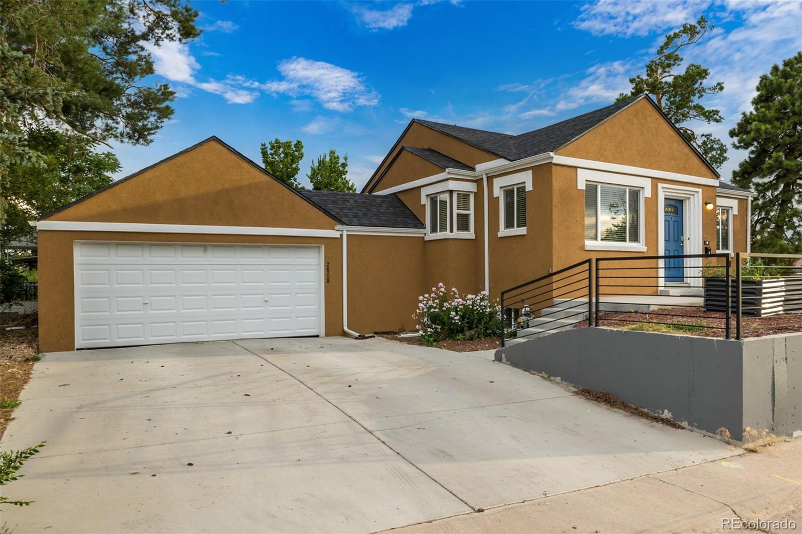 2808 W Bayaud Avenue