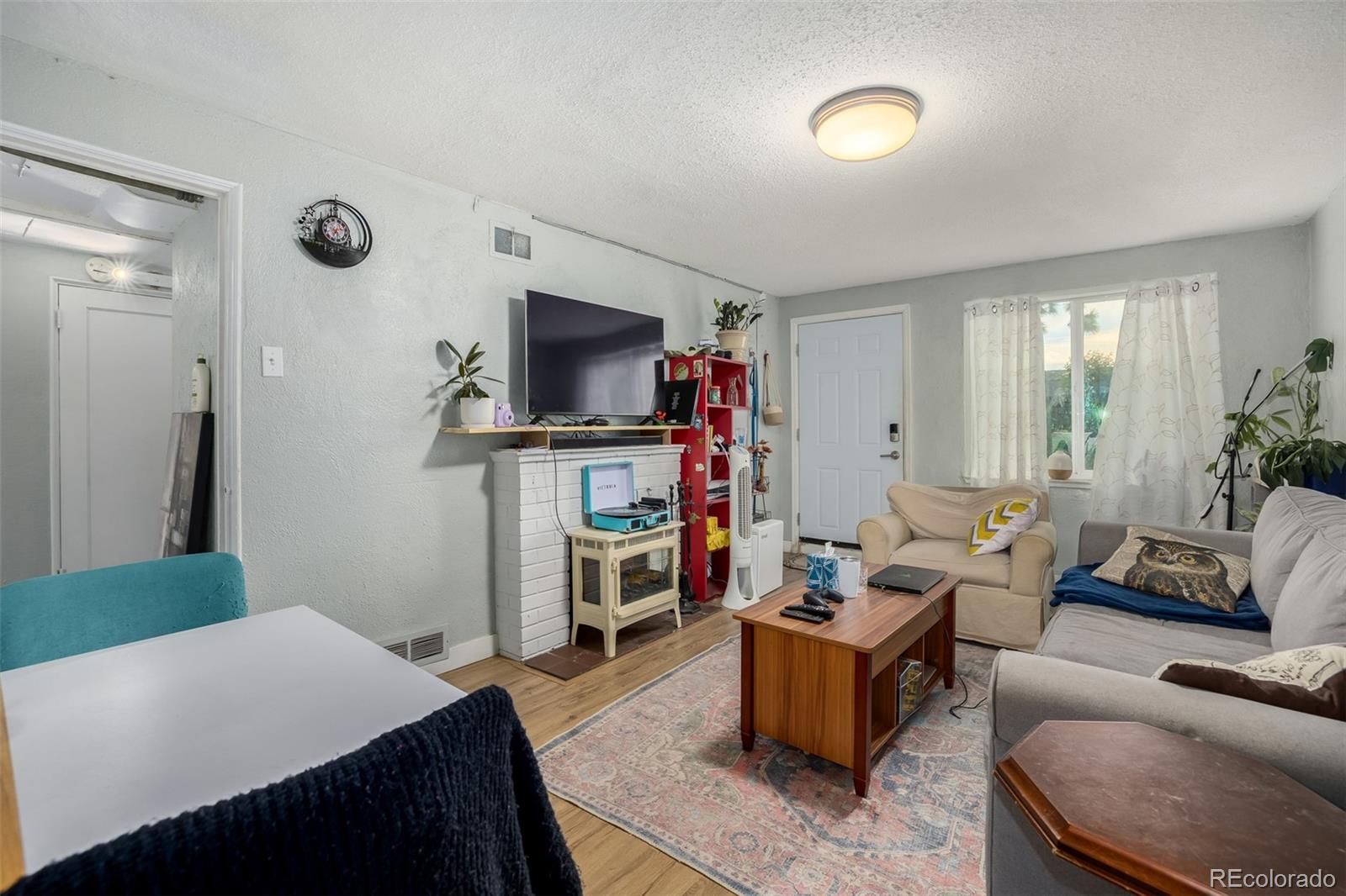 2808 W Bayaud Avenue