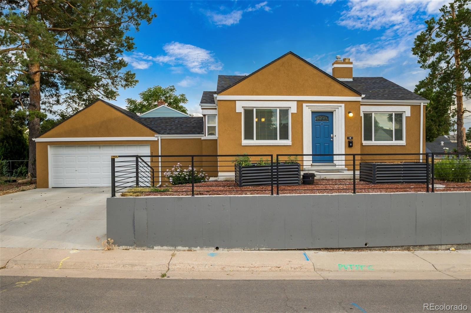 2808 W Bayaud Avenue