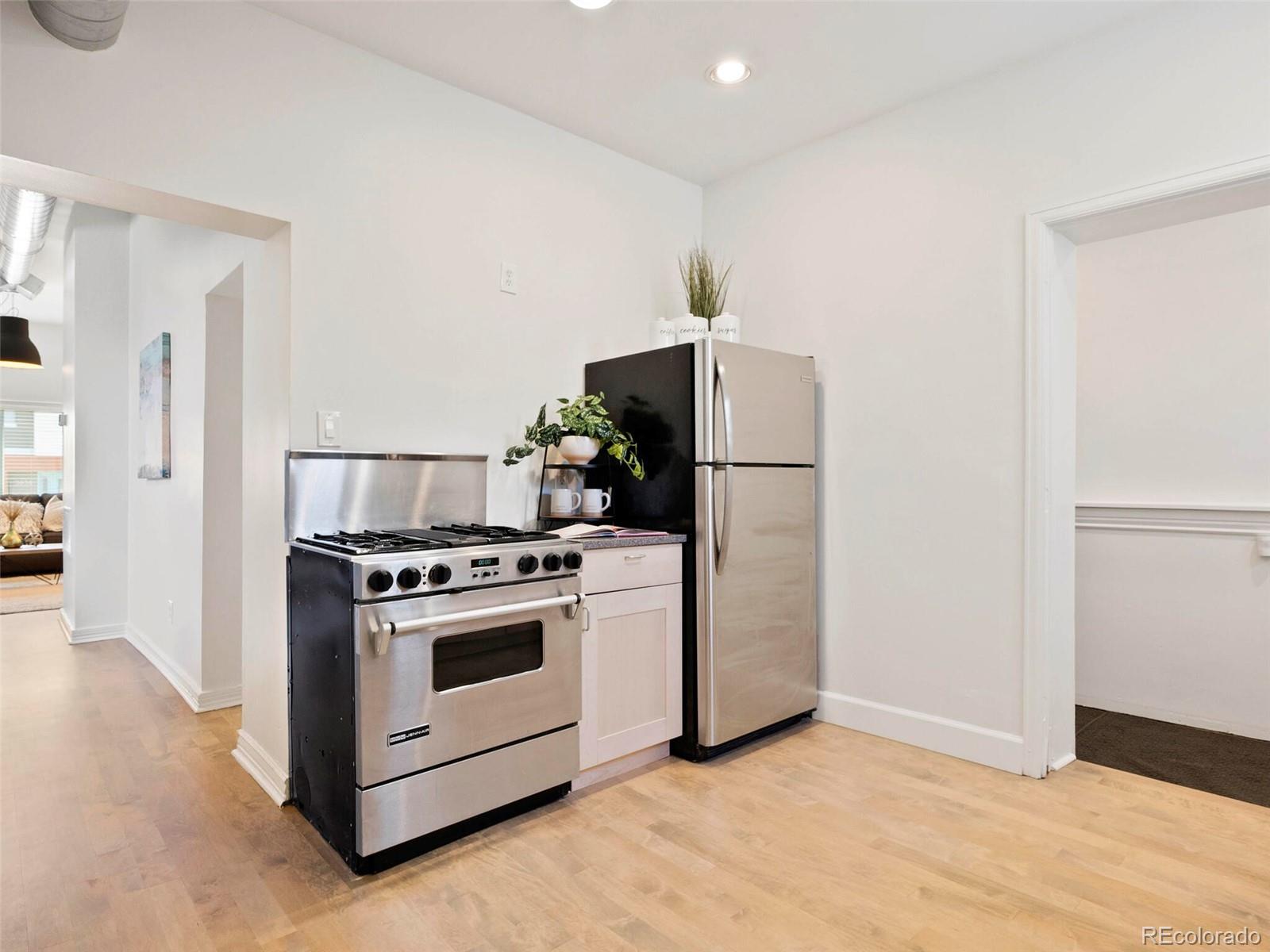 3635 Navajo Street