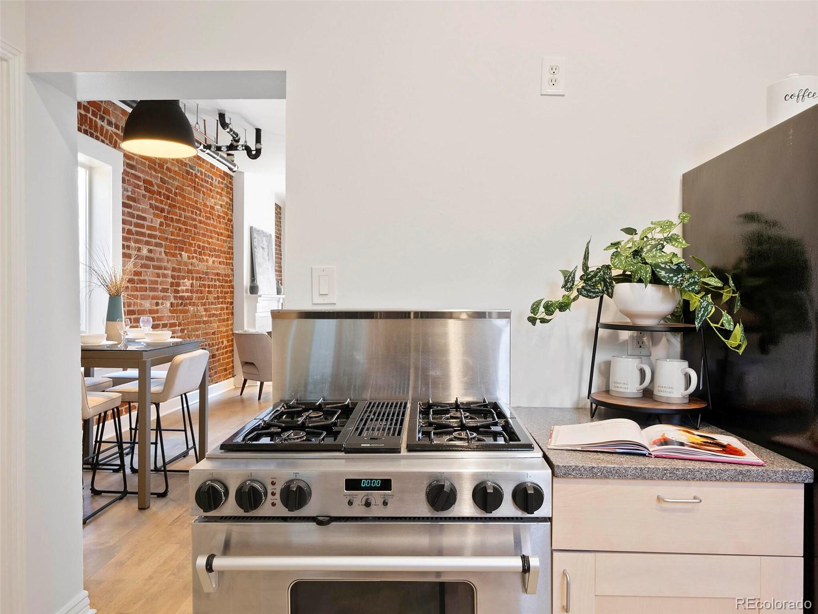 3635 Navajo Street
