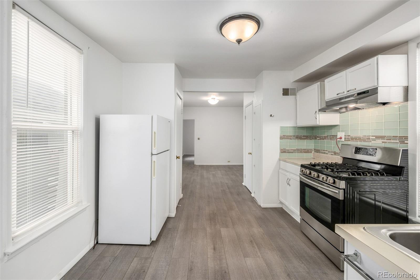 172 W Maple Avenue