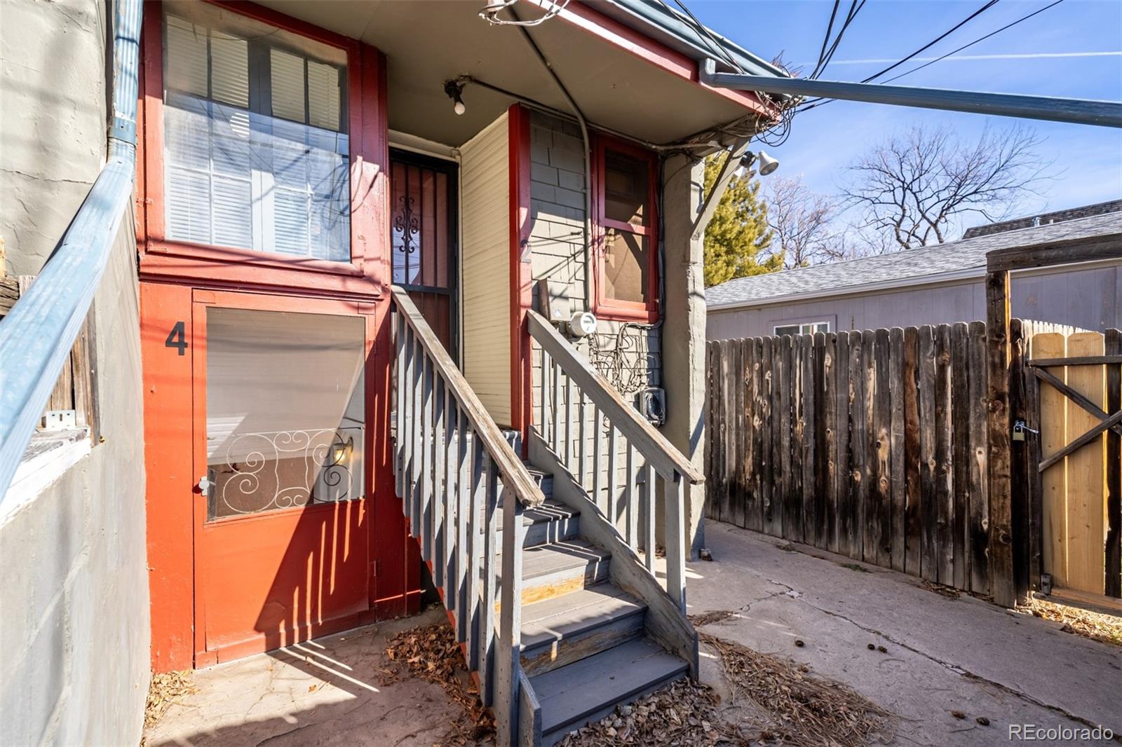 172 W Maple Avenue