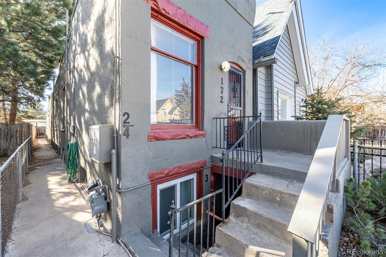 172 W Maple Avenue