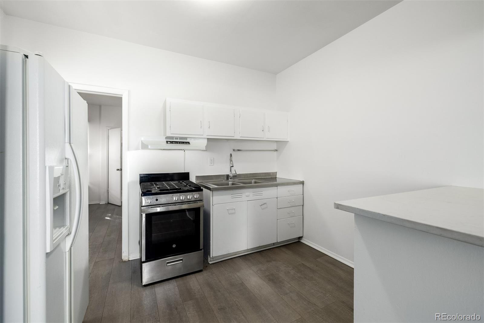 172 W Maple Avenue