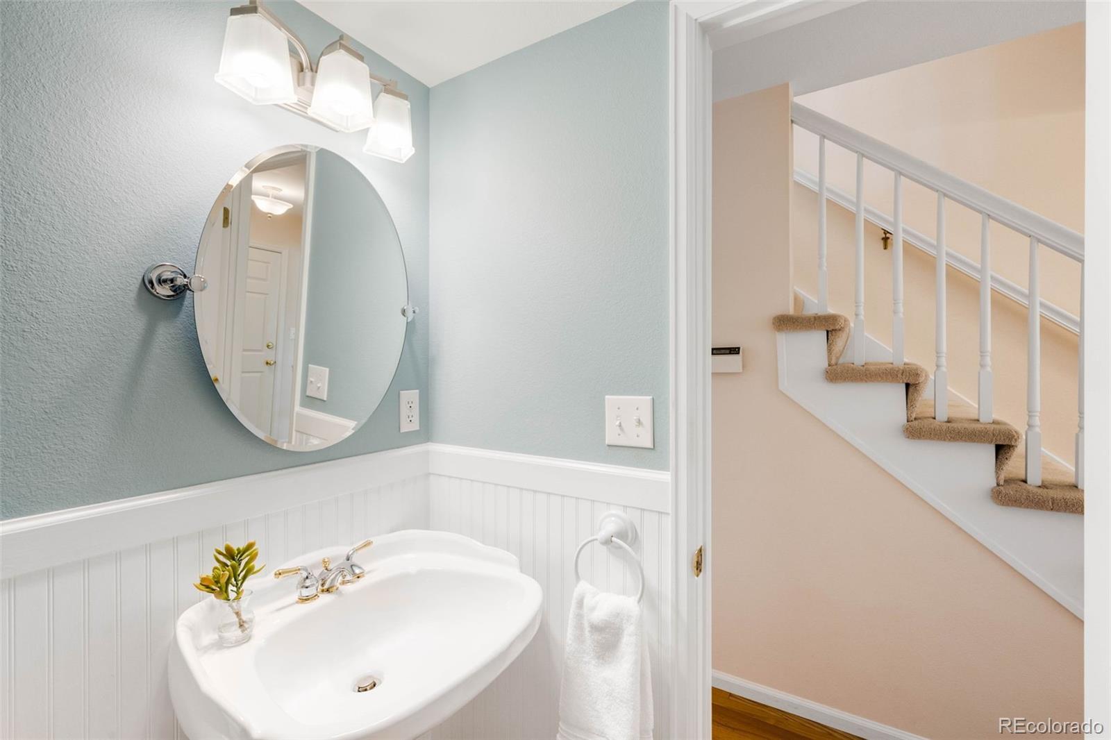 6829 S Niagara Court