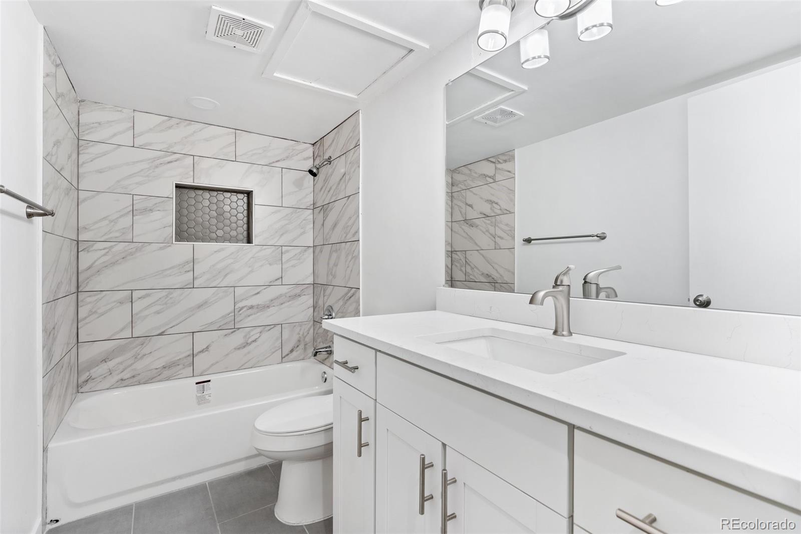 9995 E Harvard Avenue Unit: 254