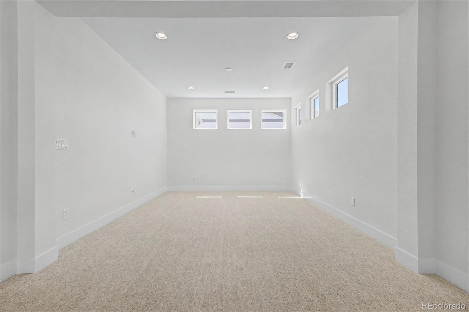 11048 Bright Sky Circle